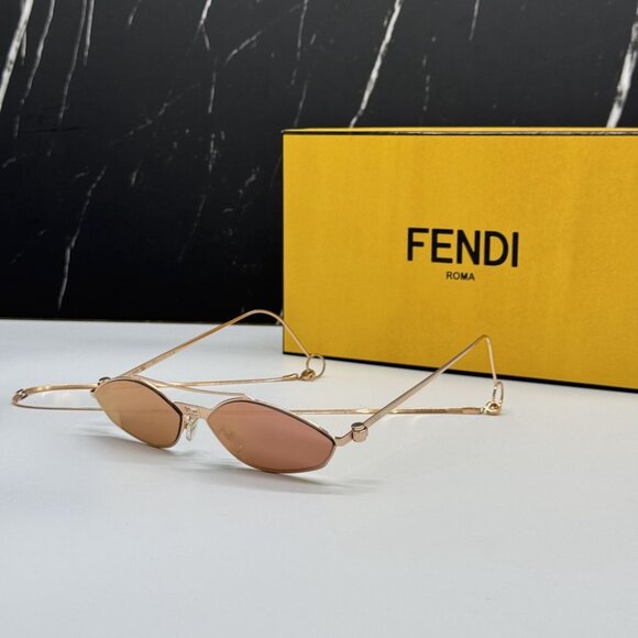 NEW  FE40114U-Y 33U FENDI SUNGLASSES GOLD RED WOMEN EYEWEAR FENDI - Picture 1 of 14